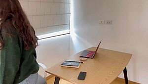 Cumplo Mi Fetiche De Tener Sexo Lésbico Con Jeans