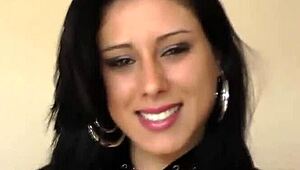 Shemale dominates femdomina with strapon, but who fucks whom?