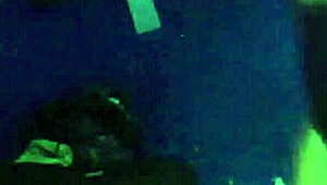 A Mi Esposo Se Le Pasaron Las Copas Y Terminó Follando Con El Vecino En Dirty Talk Cuckold Lick.