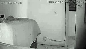 פאטי בומבום הזמינה אותי אליה ליהנות מהזרע הקרמי שלי