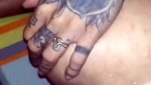 comendo o rabo gostoso?