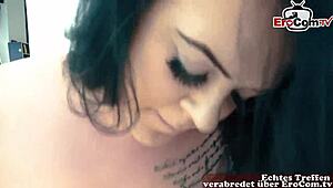 fat german slut gets cumshot in mouth 😏