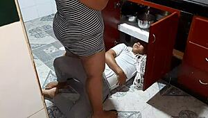 i'm fucking the guy fixing my kitchen