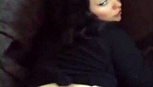 Branquinha Shows Her Big Ass Wanting Dick