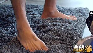 Blindfolded gay bear avi strider jerks off solo intensely