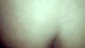 Moreno nagy fasz dominál nyers interracális brazil akcióban