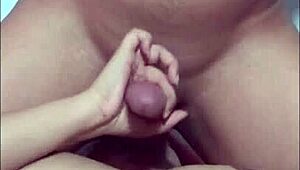 hot colombian latina gives an amazing homemade blowjob