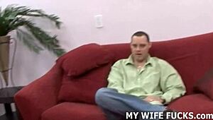 Hei iubite, îți va plăcea să mă vezi futută tare! 😘