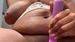 Is your pussy fat, creamy, and drippy? Let's see that clit orgasm.