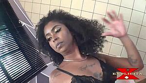 after the photo shoot, aycha martinelly fucks the photographer max maranh�o