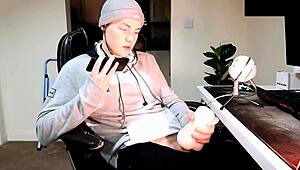 Masturbating while on the phone with a girl