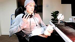 Masturbating while on the phone with a girl