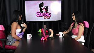 safada strips showing tits and pussy after blowjob saying she loves group sex