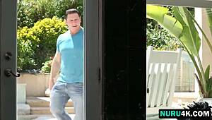 Man, I can’t get enough of busty Luna Star getting her pussy licked in the bathroom! 🛁