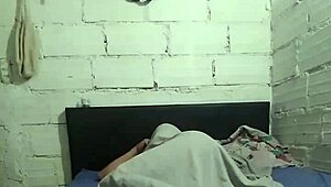 Cuando Mi Hermanastra Esta Solo En La Casa Yo Aprovecho Para Capable El Pene Bien Rico