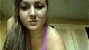 Tjek amatør webcam babe med seje patter der får creampie