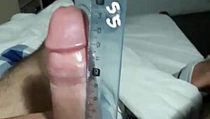 Argentinian Strokes His 15 Cm Cock in Intense Masturbation.