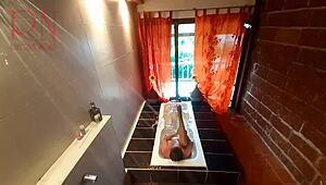 Voyeur Watches Housewife Shave Pussy