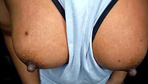 Ebony girl tempts with her beautiful features in a fun video