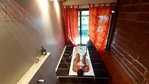 Voyeur Watches Housewife Shave Pussy