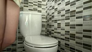 Mommy can masturbate pussy only after shower so good to be finally alone