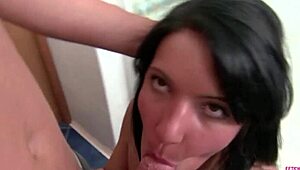 Super hottie lucky girl chats, 'bathroom sex with handsome vibrator man is amazing! 😍'