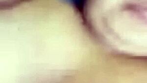 BBW milf pokazuje ciało na wideo połączeniu