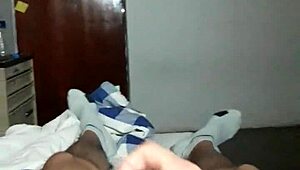 Argentinian Strokes His 15 Cm Cock in Intense Masturbation.