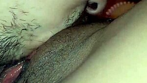 Chupandole El Coño Bien Rico A Mi Mujer