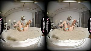 Amanda Clarke's sensual VR solo session of self-pleasure