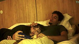 mi hermanastro se da cuenta que nos quedamos solos y aprovecha para hacer de las suyas alisongonzalez26