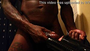 Hallelujah Johnson Solo with Fleshlight in Muscular Bodybuilder Session
