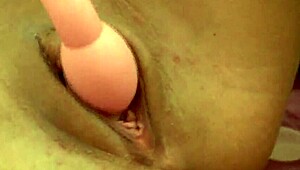 Teen Cutie Uses Dildo To Get Pleasure