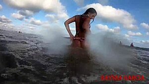 curtindo a praia as custas do meu capacho - rayssa garcia with old teen 18+ ass in bikini fetish... big ass fun!