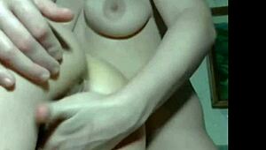 Lésbicas amadoras na webcam lambendo bunda extrema e rimjob em HD