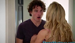 I-I fingered my stepmom's wet pussy so hard