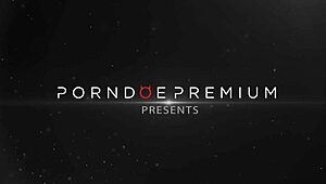 enormer tetas naturales de una sexy ama de casa latina ella se llama crystal