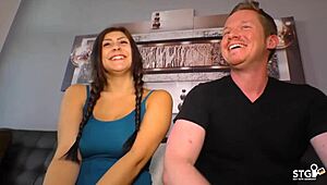 enormer tetas naturales de una sexy ama de casa latina ella se llama crystal