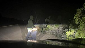 Man, pounding her pussy rough on the roadside… insane!! 😱