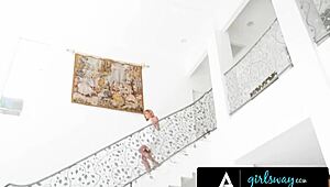 Suggestive Girlsway - Naughty Eliza Ibarra And Kenna James Cheat On Vacation