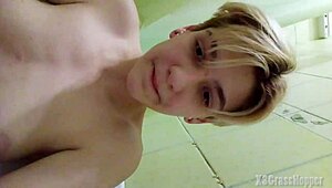 erika squirting hard with her wet pussy