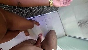 um banho depois, craving more in bucetinha e cuzinho with anal fingering in shower