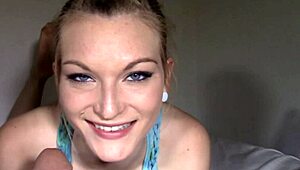 wow, this beautiful blonde smokes n gives an epic blowjob!