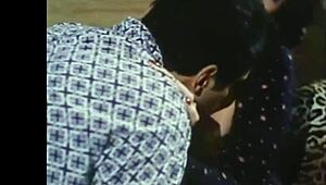 El tabú vintage de la madrastra se despliega con intensidad cruda