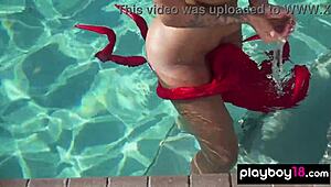 Hey Emjay Rinaudo, show us that glamorous natural body by the pool outdoors!