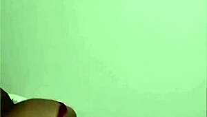 hey kelly, showing off that shaved pussy while fingering yourself 😏