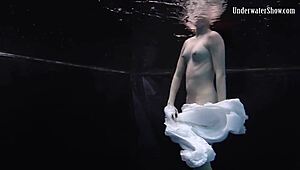 Andrejka Stuns with Underwater Bikini Moves