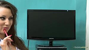 omg! naughty office girls masturbate for horny couple watching 😜