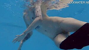 Mimi Cica's sensual underwater stripping and erotic play