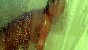 mandeezy4u2 showers and masturbates 😊